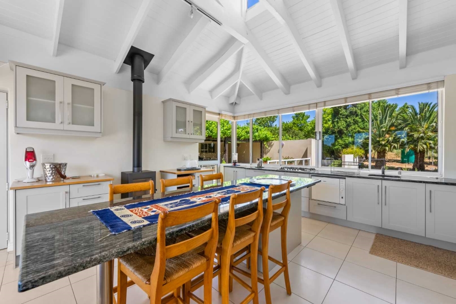 5 Bedroom Property for Sale in Stellenbosch Farms Western Cape